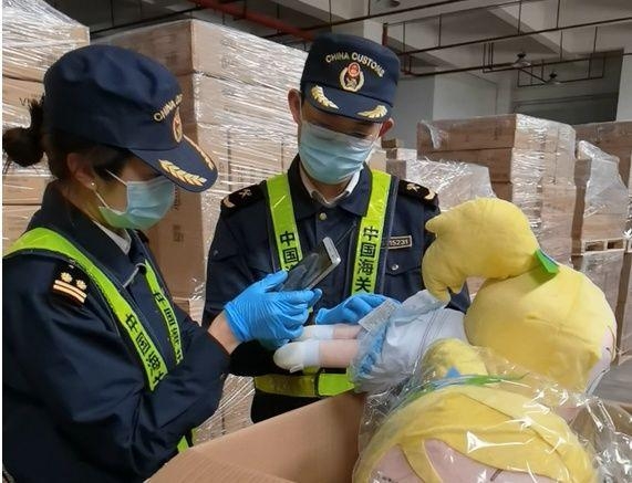 进口儿童用品存在五大质量安全风险 今年来深圳海关检出不合格进口儿童用品63批-1.jpg